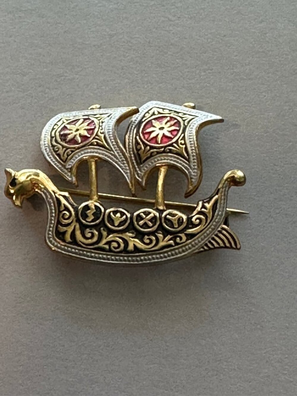 Vintage Viking ship Toledo Spain Brooch Damascene New Old stock Golf foil Inlaid